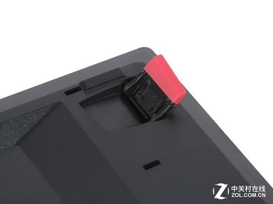 血手幽灵B770R 光轴二代 机械键盘 撑脚特写