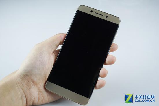 乐Pro 3双摄AI版正面