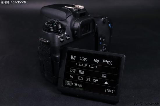 EOS 77D的翻转触摸屏