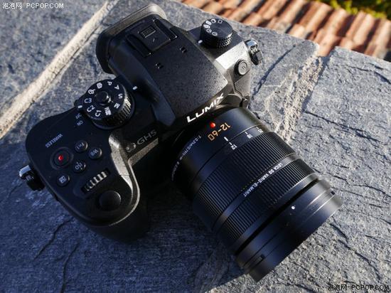 松下LUMIX GH5搭配LEICA DG 12-60mm f/2.8-4 Power OIS新套机头