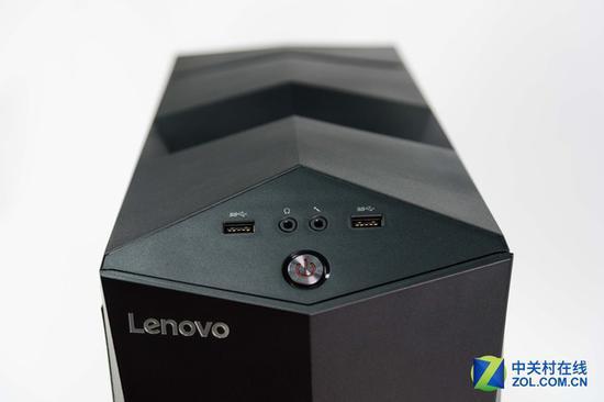 前面板双USB 3.0 接口和耳麦接口
