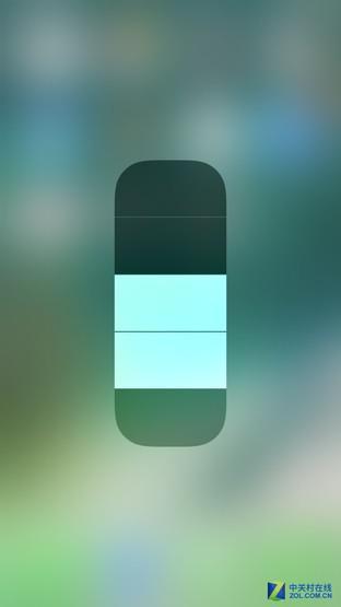 iOS 11控制中心:左为重按亮度调节 右为重按手电筒