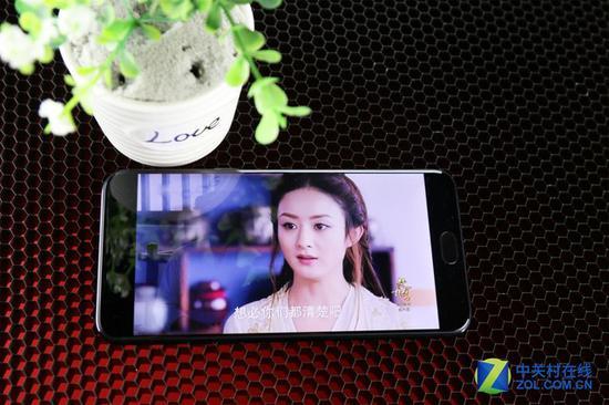 骁龙660支持600Mbps峰值下行数据速率 轻松支持1080p视频与在线大游戏