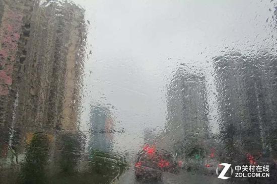 在这种天气中要是没有除湿 简直活不了