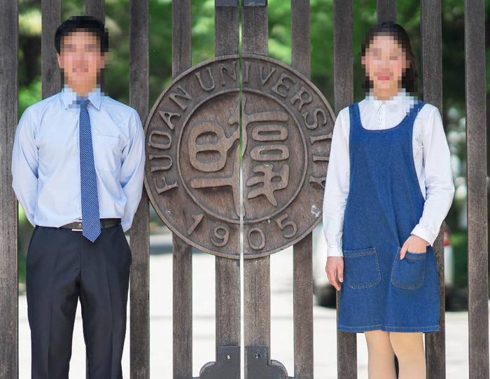 (感觉泄露的原因多半是他们班拍完毕业照,班长:我把毕业照传百度网盘了,大家去下吧)
