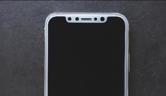 iPhone 8分离式状态栏细节曝光(图片引自微博)