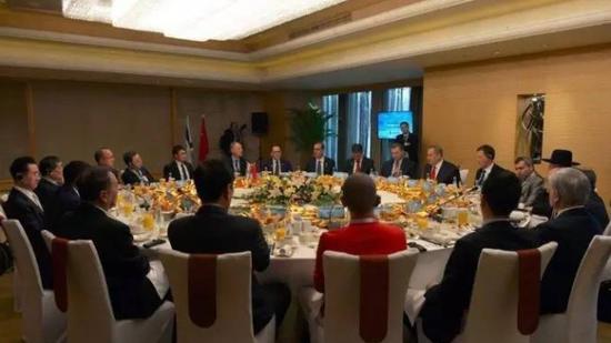 柳传志参加内塔尼亚胡总统的早餐宴会(北京)