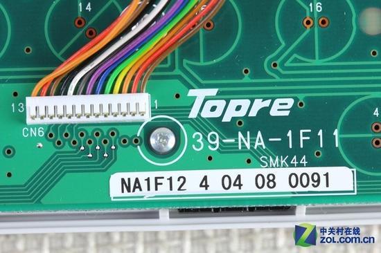 静电容键盘PCB板上常见的Topre标识,说明这款板采用了Topre的标准