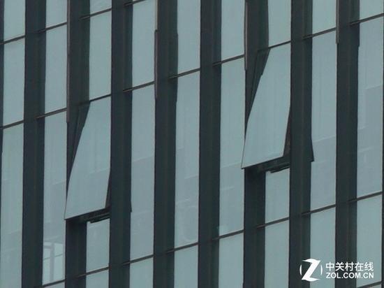 索尼A7RII边缘截取放大
