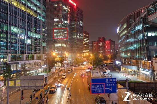 控噪能力实拍场景,我们将选取红框内区域进行放大对比