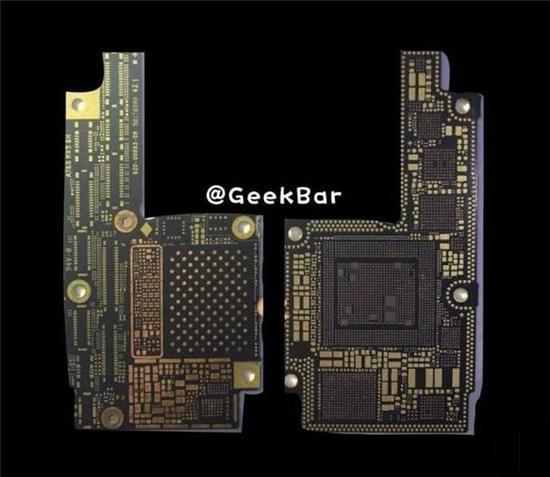 iPhone8双主板(图片来自@GeekBar)