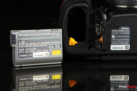 尼康D850电池