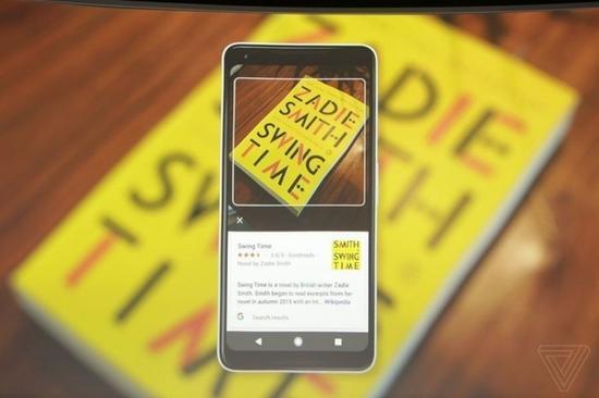 Google Pixel 2/XL加入AR功能(图片引自The Verge)