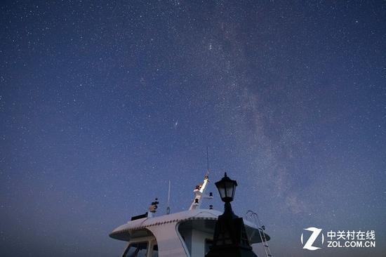 笔者朋友拿D850拍摄的星空,ISO 5000