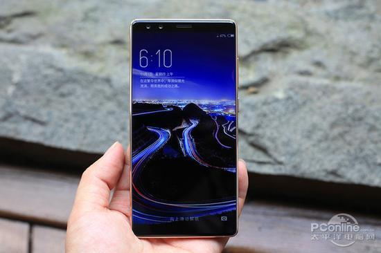 nubia Z17s