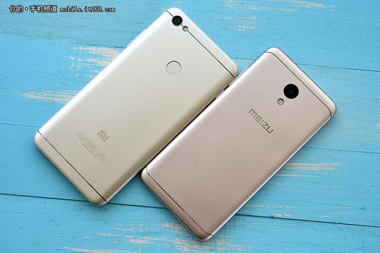 ▲左:红米Note5A/右:魅蓝6