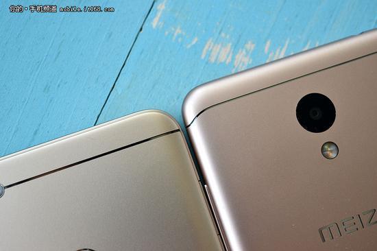 ▲左:红米Note5A/右:魅蓝6