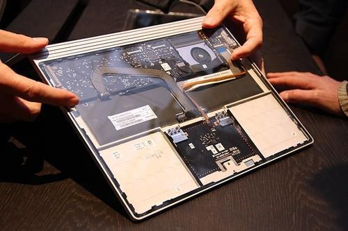 Surface Book的散热空间就已经很小了