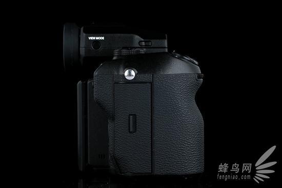 富士GFX50手柄位置侧面