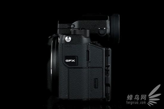 富士GFX50s另外一个侧面