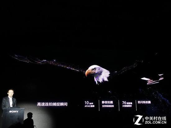 高像素机型的高速化,也是A7RIII的一大特点
