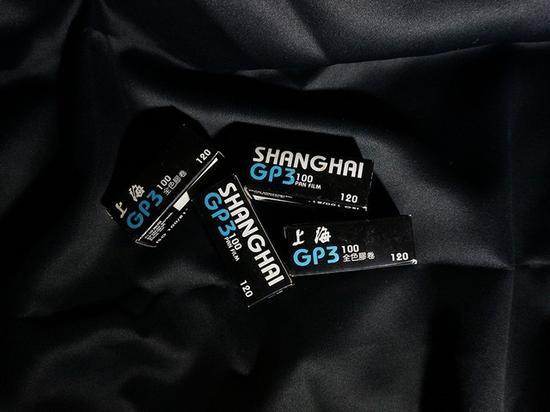 从相机,镜头到成像原件,曾经国产相机厂商们建立起了一套自己成熟的系统