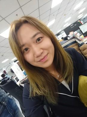索尼XZ1自拍样张(右为美颜模式开启)