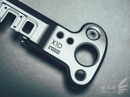 哈苏X1D机顶也标注了瑞典手工制造字样
