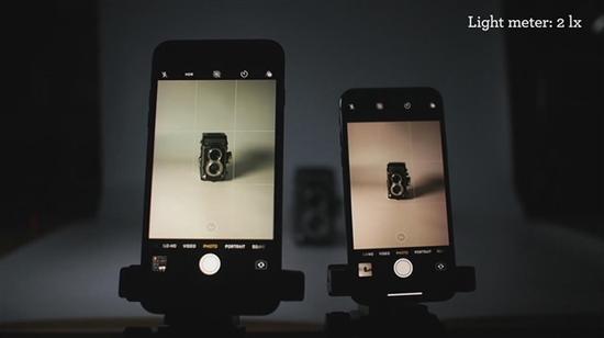 2 lux亮度环境下,iPhone X和iPhone 7 Plus都没反应