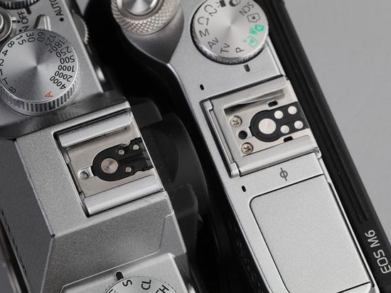 富士X-T20与佳能EOS M6热靴特写