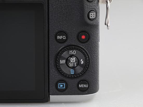 佳能EOS M6在机背用上第三个拨轮,也是手感最好的