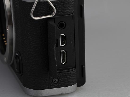 富士X-T20数据接口特写