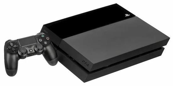 图33:PlayStation 4,2013。