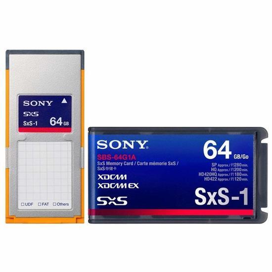 SXS卡,相当于一个小SSD,但是拍摄4K原文件拍不了多久……