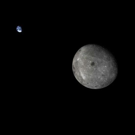 2014年10月28日 探月工程三期再入返回飞行试验器