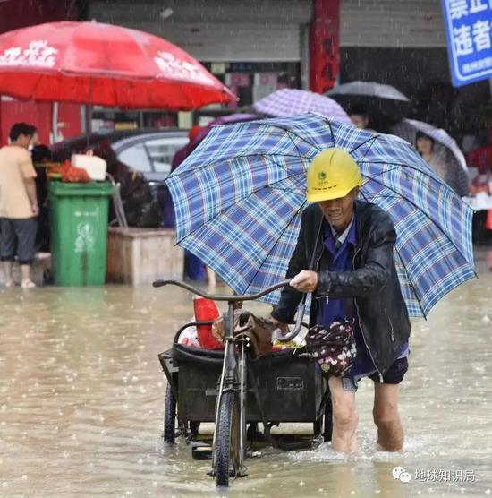 不止江西城市,内涝普遍存在于那些基建较为混乱粗糙的各大城市(图片:荞子 / 图虫创意)