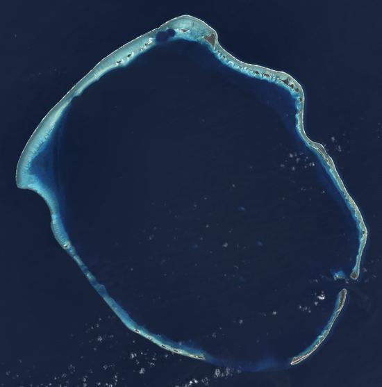 埃尼托克环礁,是非常典型的环状珊瑚礁 | NASA