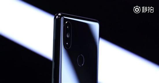 小米摄像头(图片引自秒拍)