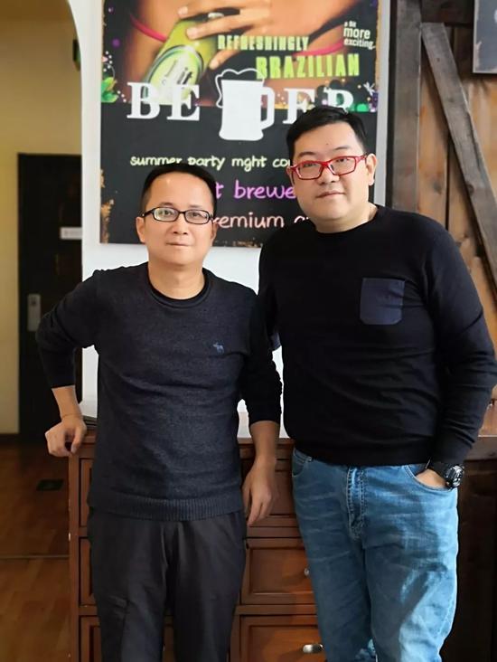 刘峻(左)& 左林右狸频道主笔胡喆