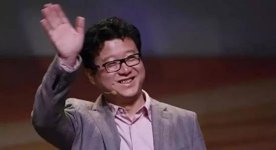 丁磊曾经在接受采访时说过,金钱在解决真正困难的问题时,「基本上是无能为力的」