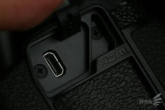 MIC/遥控接口以及HDMI接口