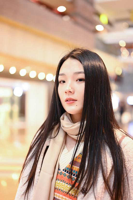 焦距:50mm ISO:800 光圈:F1.8 快门:1/60s