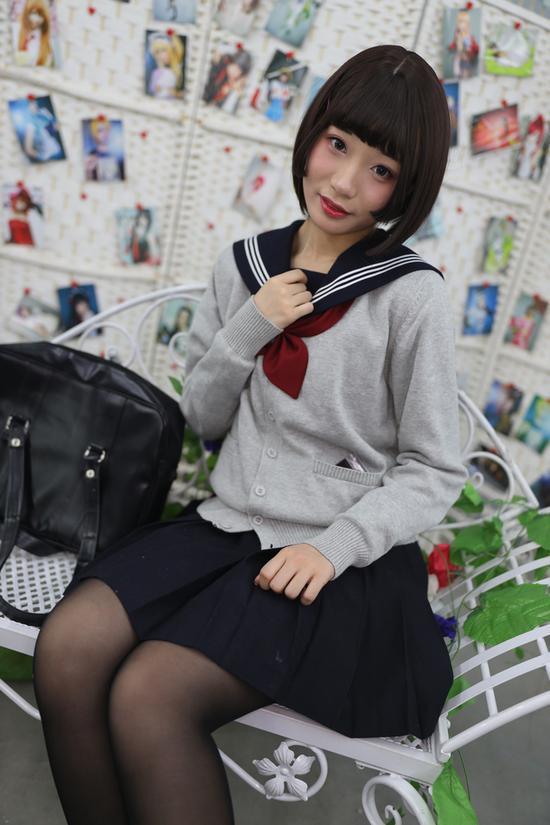 焦距:28mm 光圈:f/1.6 ISO感光度:250