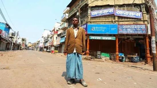 图:安拉阿巴德的人力车夫Kishan Lal,来源:BBC