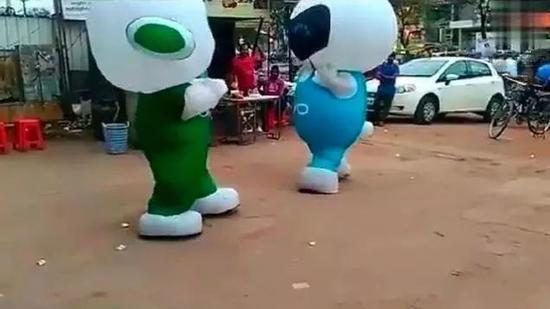 打起来了!