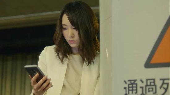 绑架你生活的,从来不是微信。/《我们无法成为野兽》
