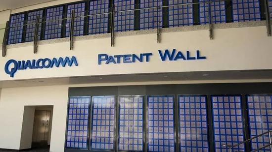 鼎鼎大名、但又恶名昭彰的高通专利墙。图片来源:TelecomTV