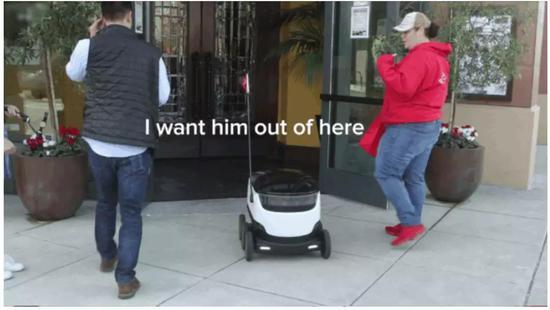 遭到Doordash快递小姐姐的抵制 / 来源:BuzzFeed