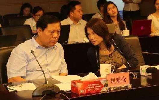 图:魏银仓和董明珠