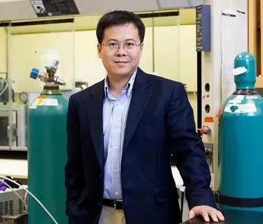 黄嘉兴教授。图片来源:Northwestern University